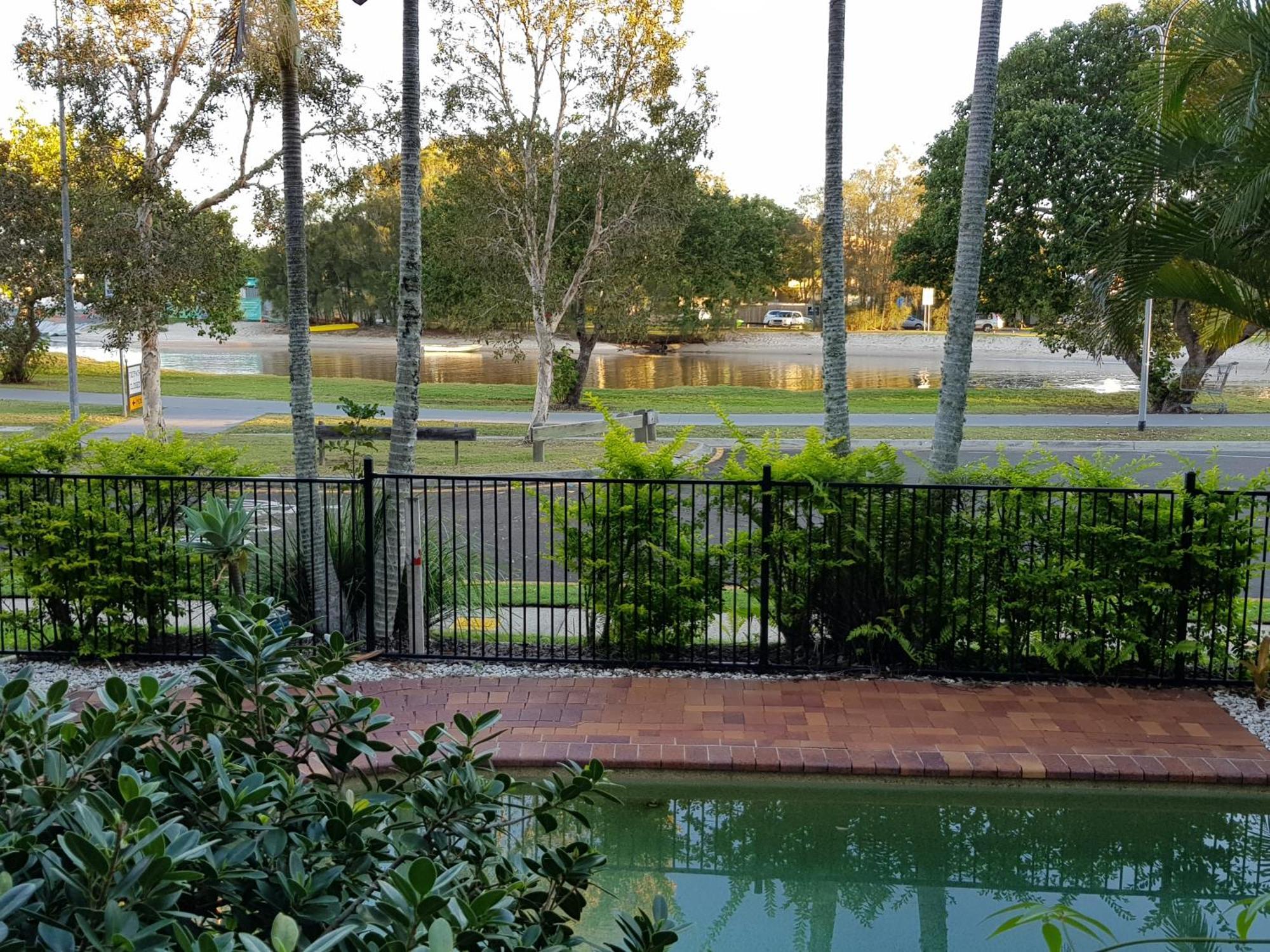 Excellsior Apartments Mooloolaba Esterno foto